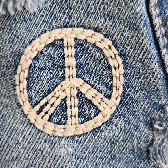 Abercrombie & Fitch Jean Denim BF Shorts Womens 25/0 Blue Embroidered Peace Sign - Picture 4 of 12